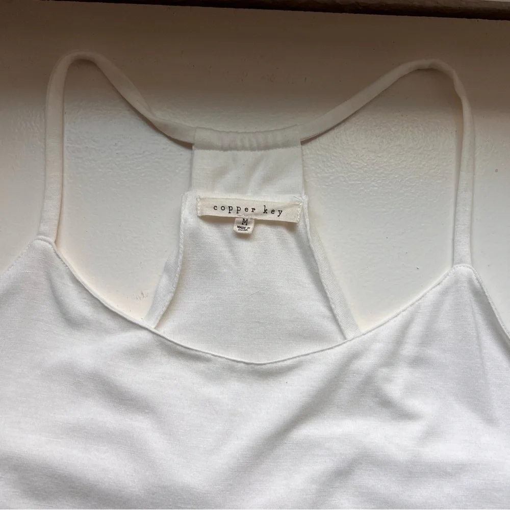 Copper Key Ruffle Bottom Shirt - Picture 6 of 7